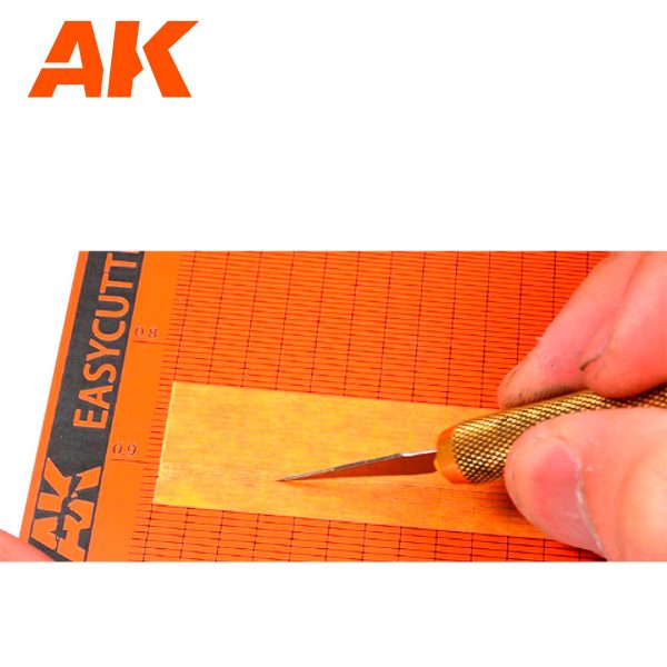 AK8056